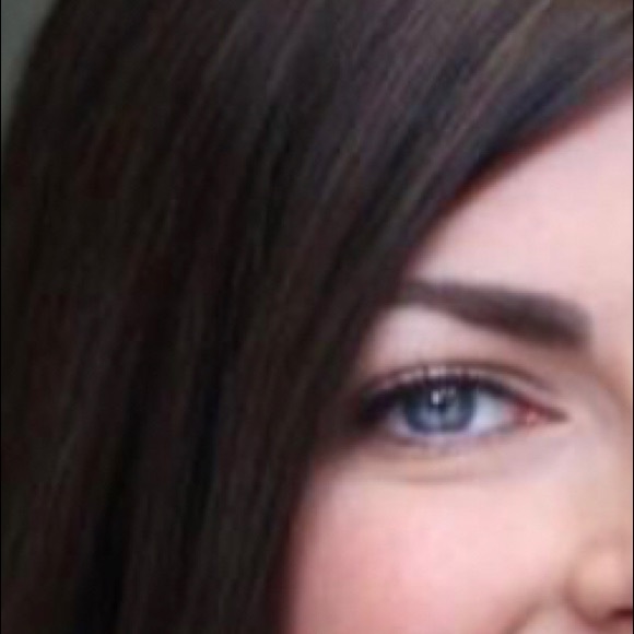 Meet your Posher, Kira - Picture 1 of 1